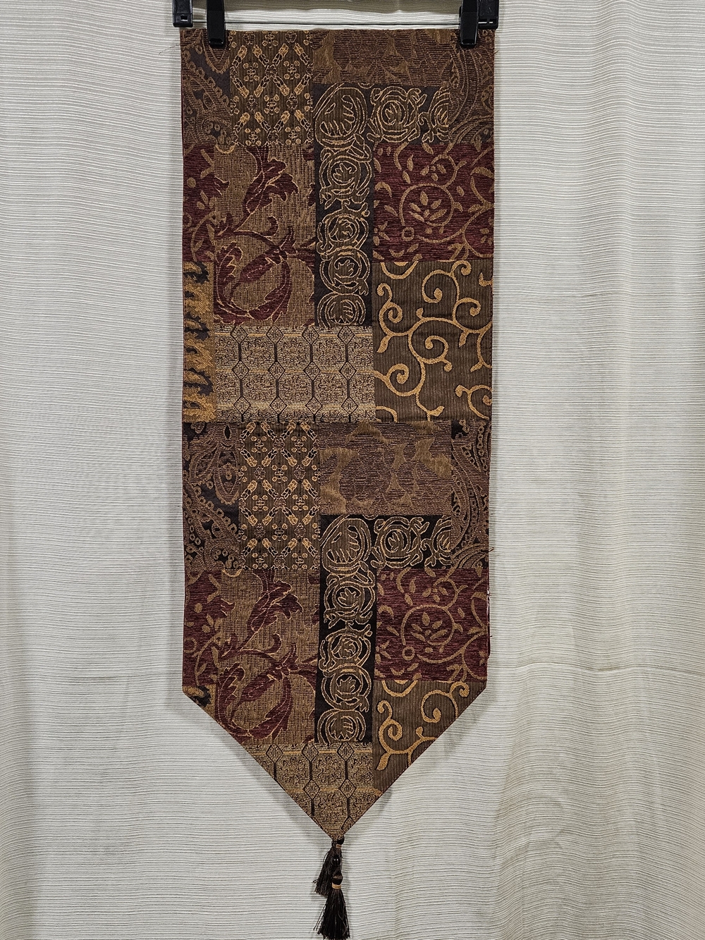 CROSCILL GALLERIA TABLE RUNNER RED GOLD BROWN TASSEL SCARF  88X13.5